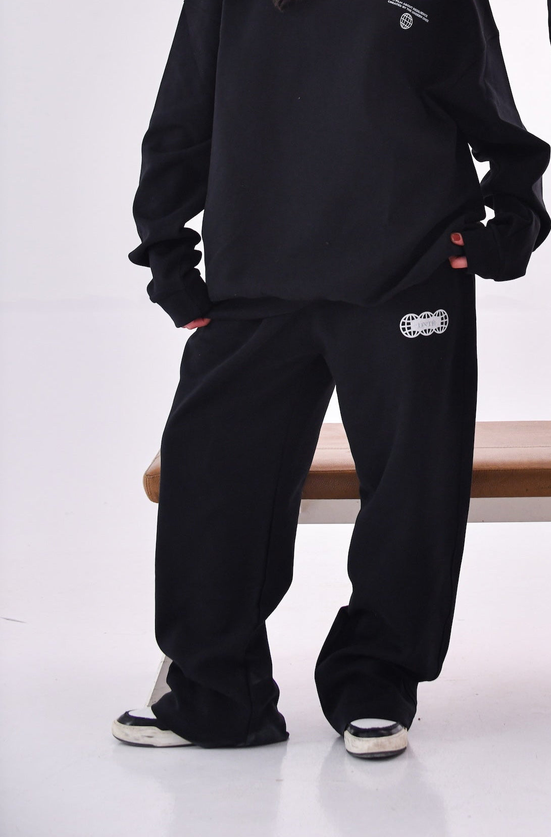 globe joggers